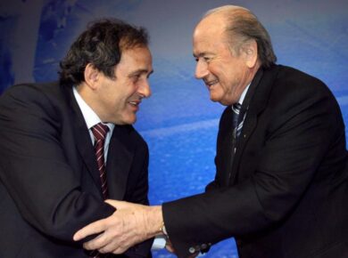 Fifa, Blatter e Platini squalificati per 8 anni. Michel, bye presidenza