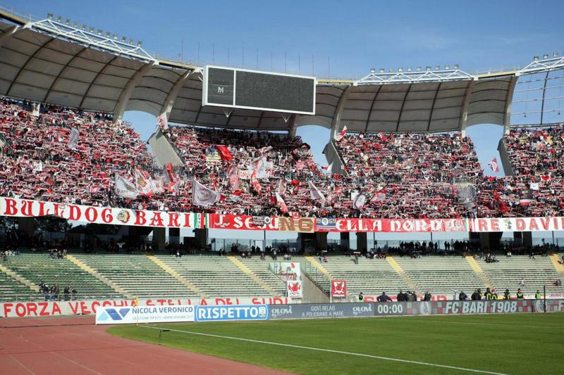 Bari calcio nuovo… Chelsea? Ecco i cinesi: “Chiudiamo entro febbraio” Bari calcio nuovo… Chelsea? Ecco i cinesi: “Chiudiamo entro febbraio”
