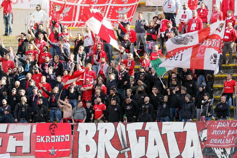 Bari calcio nuovo… Chelsea? Ecco i cinesi: “Chiudiamo entro febbraio” Bari calcio nuovo… Chelsea? Ecco i cinesi: “Chiudiamo entro febbraio”