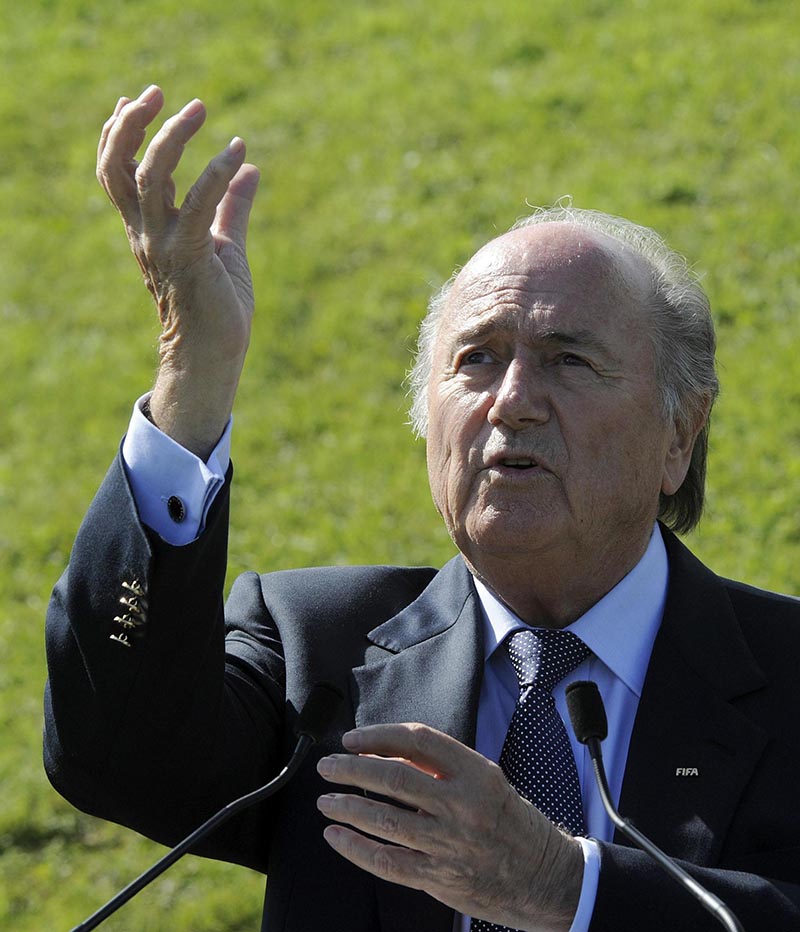 Fifa, Blatter e Platini squalificati per 8 anni. Michel, bye presidenza Fifa, Blatter e Platini squalificati per 8 anni. Michel, bye presidenza