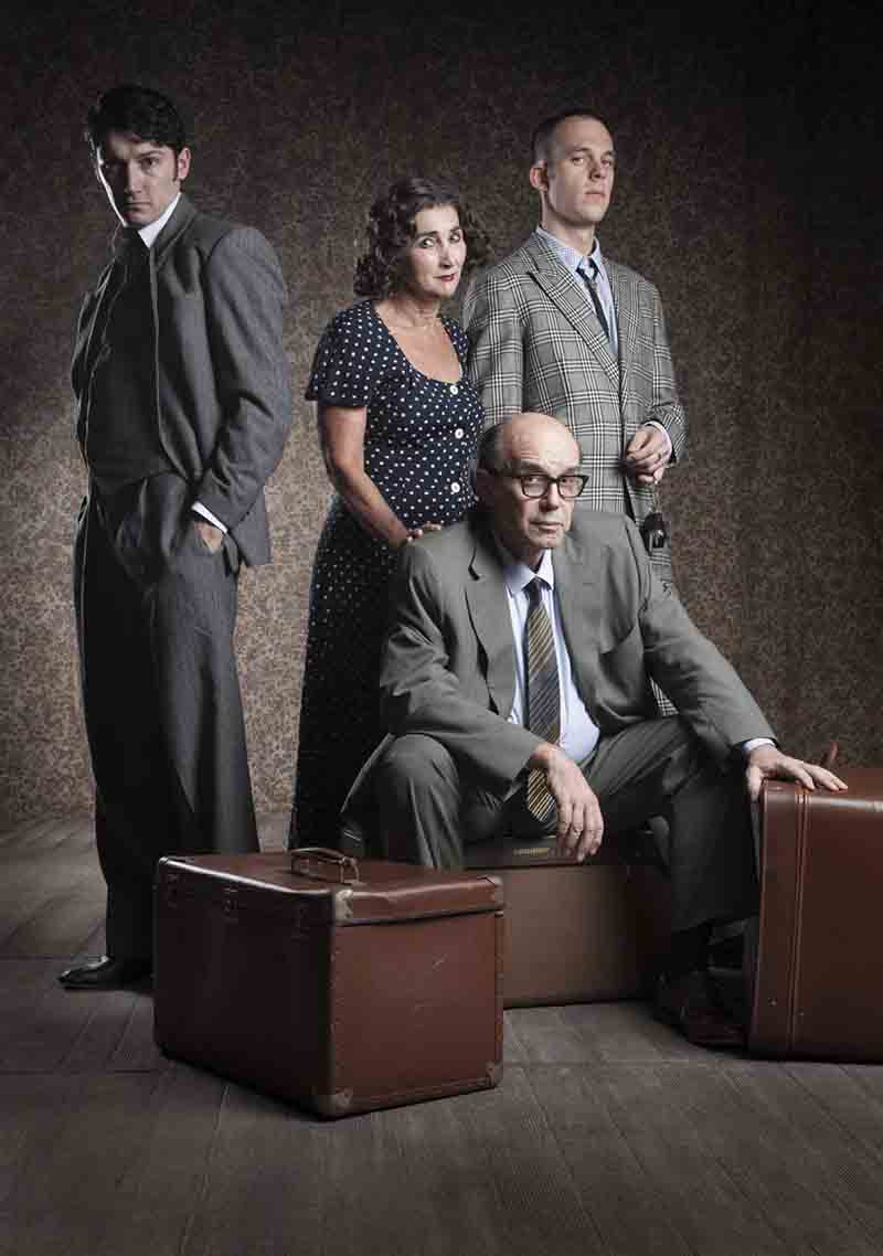 Il teatro è… in viaggio Il teatro è… in viaggio