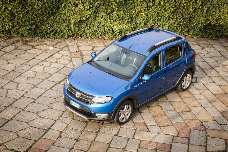Dacia Sandero Stepway turbo GPL, lo stile di un SUV e la praticità di una berlina di famiglia Dacia Sandero Stepway turbo GPL, lo stile di un SUV e la praticità di una berlina di famiglia