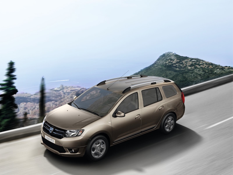 Dacia Sandero Stepway turbo GPL, lo stile di un SUV e la praticità di una berlina di famiglia Dacia Sandero Stepway turbo GPL, lo stile di un SUV e la praticità di una berlina di famiglia