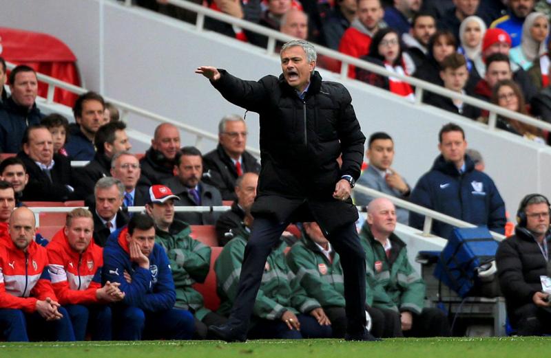 Manchester United, contattato Mourinho. Van Gaal rischia l’esonero Manchester United, contattato Mourinho. Van Gaal rischia l’esonero