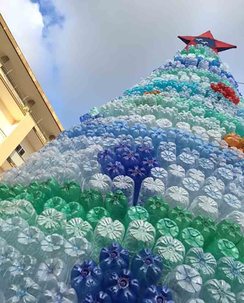 Natale, gli alberi più belli d’Italia: LE IMMAGINI