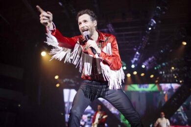 Jovanotti, un anno strepitoso. “Lorenzo nei Palasport” fino a gennaio.