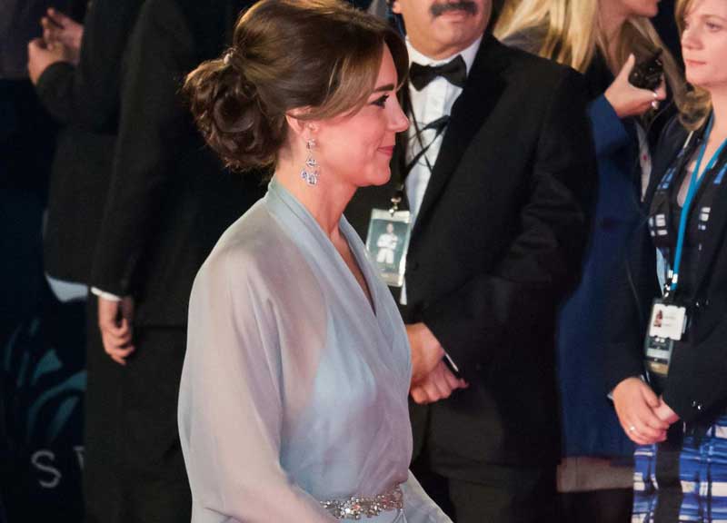 Kate Middleton, la Regina e l’allarme Isis: perché hanno paura Kate Middleton, la Regina e l’allarme Isis: perché hanno paura