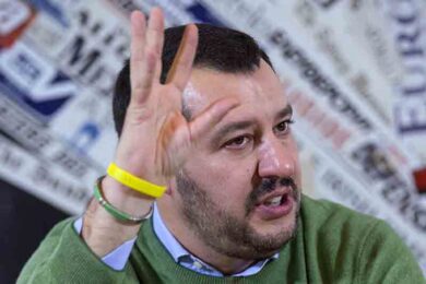 Smog, Salvini: abbiamo un poveretto come sindaco di Milano