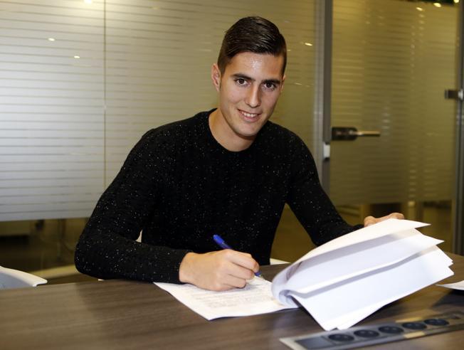 Barcellona rescinde il contratto a Sergi Guardiola per tweet offensivi