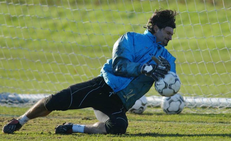 Pavel Srnicek è morto a 47 anni. Brescia e Premier League in lutto Pavel Srnicek è morto a 47 anni. Brescia e Premier League in lutto