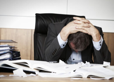 Crisi, 4.000 suicidi nel 2015: “Riforme per fermare questo eccidio”