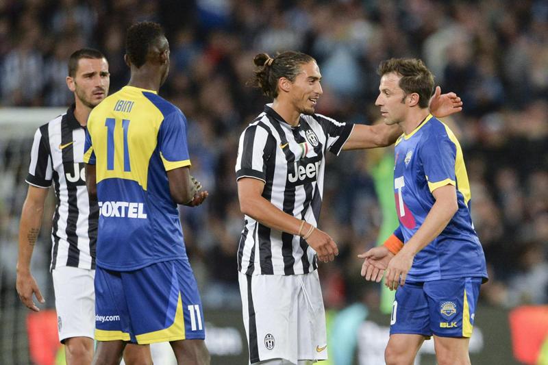 Caceres, Milan o Inter? La Juventus lo blocca sino a giugno 2016