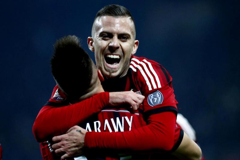 El Shaarawy intrigo: c’è la Roma. Tifosi del Milan lo rivogliono. E poi.. El Shaarawy intrigo: c’è la Roma. Tifosi del Milan lo rivogliono. E poi..