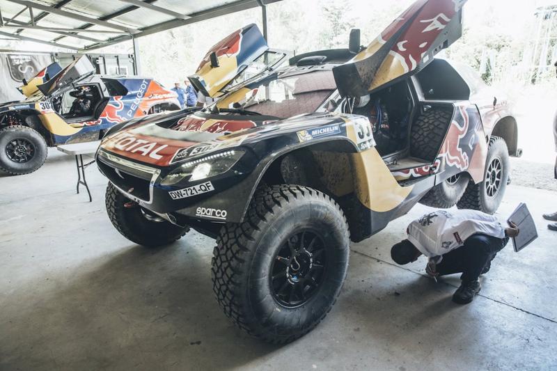 Dakar 2016: il Team Peugeot Total è pronto per affrontare l’avventura Dakar 2016: il Team Peugeot Total è pronto per affrontare l’avventura