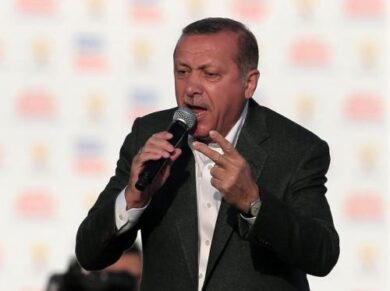 Turchia: Erdogan, serve presidenza forte come Germania di Hitler