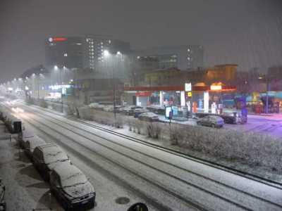 Neve a Milano, possibile bis entro martedì. E l’inquinamento scende Neve a Milano, possibile bis entro martedì. E l’inquinamento scende