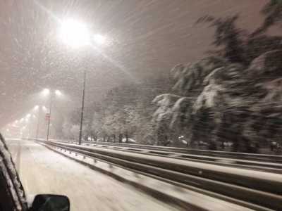 Neve a Milano, possibile bis entro martedì. E l’inquinamento scende Neve a Milano, possibile bis entro martedì. E l’inquinamento scende