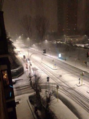 Neve a Milano, possibile bis entro martedì. E l’inquinamento scende Neve a Milano, possibile bis entro martedì. E l’inquinamento scende