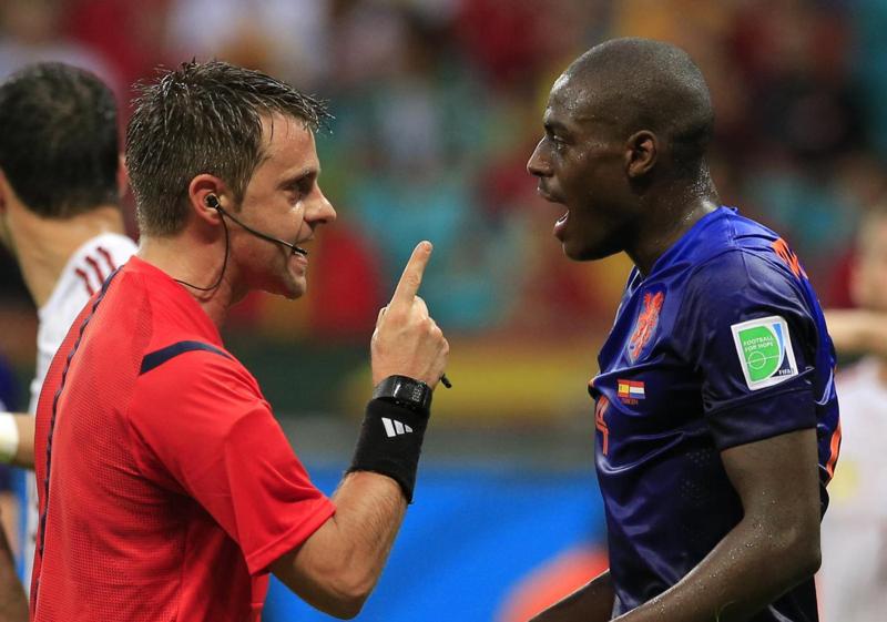 Rizzoli eletto miglior arbitro al mondo. Fischiò la finale in Brasile Rizzoli eletto miglior arbitro al mondo. Fischiò la finale in Brasile