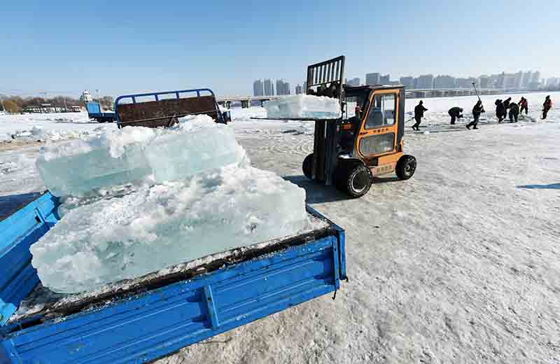 Galleria foto 'Meteo/ A metà mese Burian dalla Russia. Gelo e neve in pianura' - foto 1