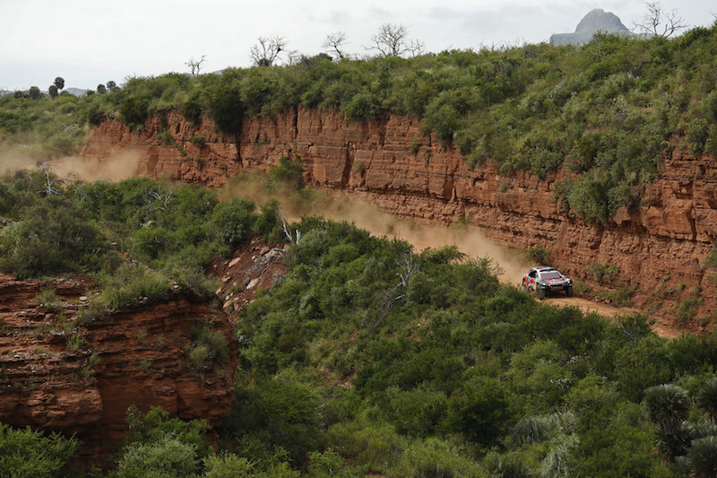 DAKAR 2016 : Sebatian Loeb sua anche la terza tappa DAKAR 2016 : Sebatian Loeb sua anche la terza tappa
