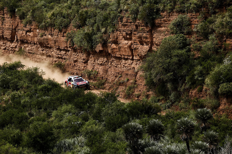 DAKAR 2016 : Sebatian Loeb sua anche la terza tappa DAKAR 2016 : Sebatian Loeb sua anche la terza tappa