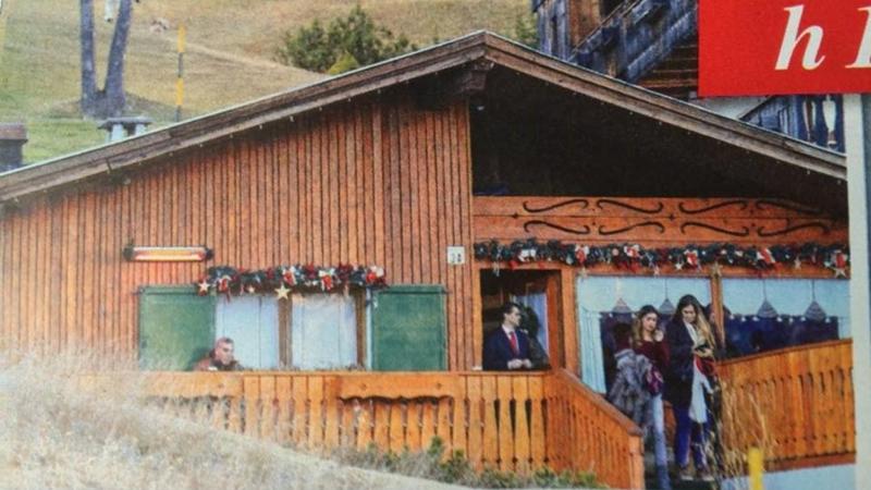Belen e Borriello, incontro a Cortina. E Vieri… Ecco le foto Belen e Borriello, incontro a Cortina. E Vieri… Ecco le foto