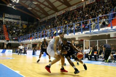 Dyson e Miller picchiati fuori dalla discoteca: basket, Torino choc