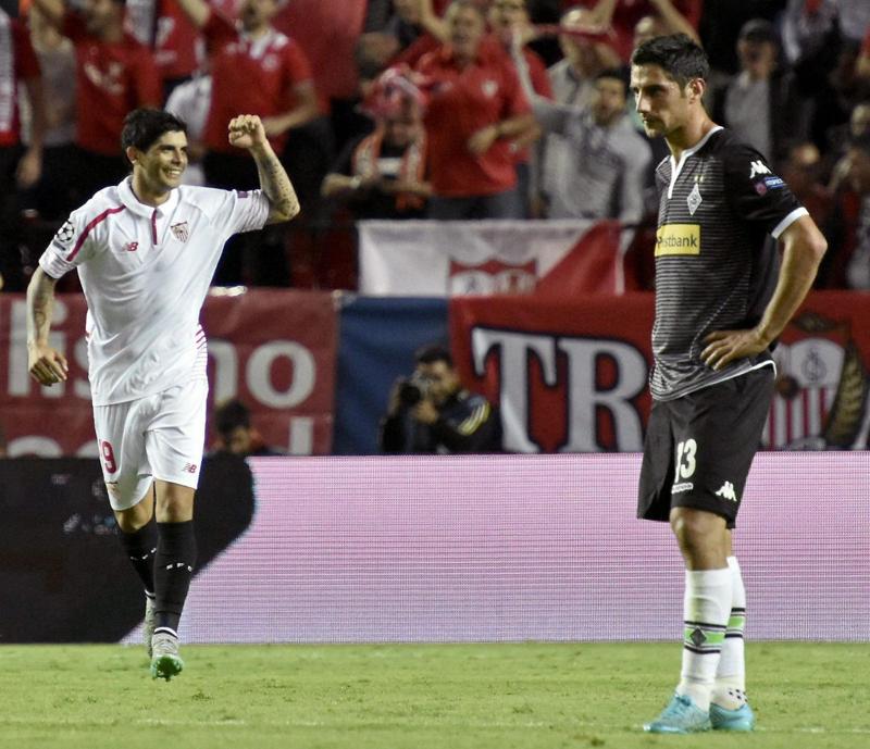 Banega allonta Milan e Juventus: tratta il rinnovo con il Valencia Banega allonta Milan e Juventus: tratta il rinnovo con il Valencia