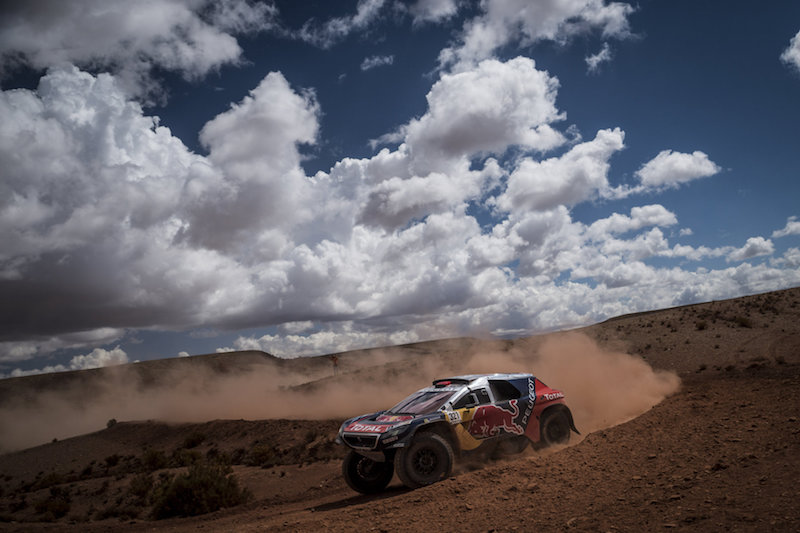 Dakar 2016: Sainz con la Peugeot 2008 DKR domina la 7° tappa
