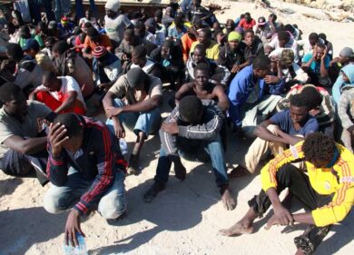 Migranti, l’Ue punta alla revisione del trattato di Dublino