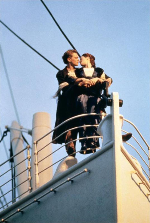 A tanti anni dal Titanic Leonardo DiCaprio torna da Kate Winslet