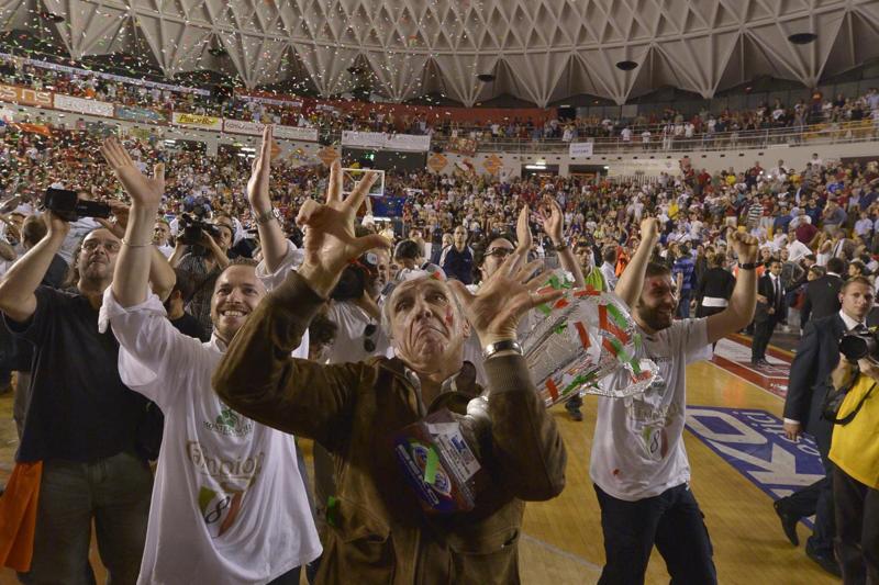 Basket, Siena rischia la revoca di 6 scudetti