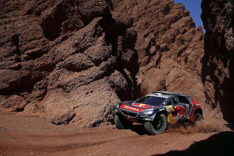 Dakar 2016: Sainz sul gradino più alto con al Peugeot 2008 DKR Dakar 2016: Sainz sul gradino più alto con al Peugeot 2008 DKR