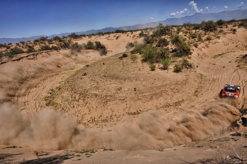 Dakar 2016: Peterhansel fà il vuoto Dakar 2016: Peterhansel fà il vuoto