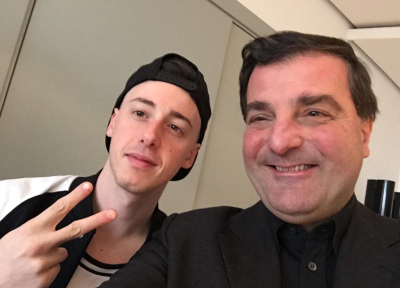 “Clowstrofobia” di Shade: il rapper che “spacca” “Clowstrofobia” di Shade: il rapper che “spacca”
