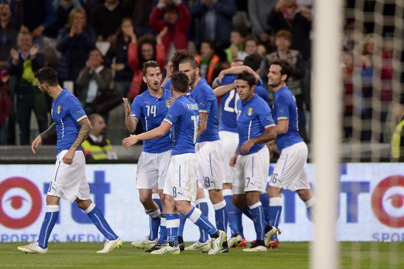 Pellè, Fiorentina o Juventus? Koeman lo blinda al Southampton Pellè, Fiorentina o Juventus? Koeman lo blinda al Southampton