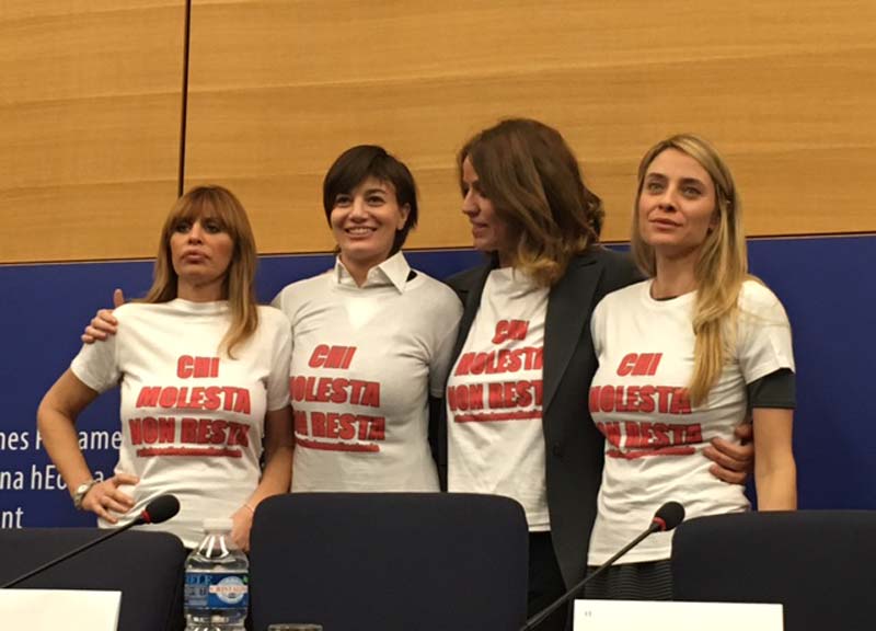 Le eurodeputate azzurre in minigonna contro i fatti di Colonia