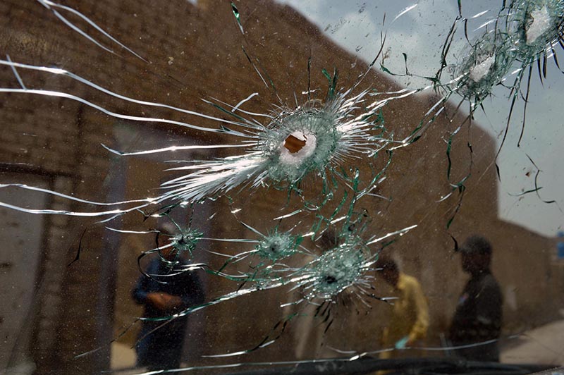 Pakistan, attacco ad università: almeno 25 morti e 50 feriti Pakistan, attacco ad università: almeno 25 morti e 50 feriti