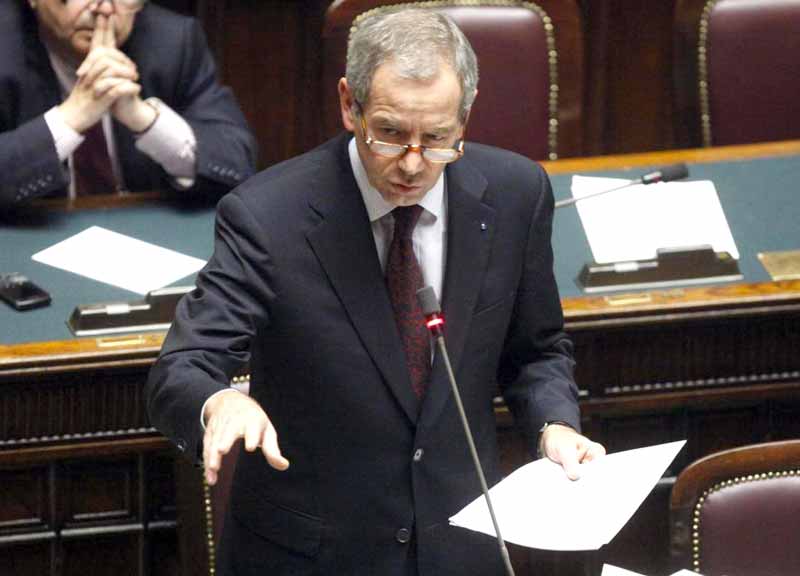 Toti su Bertolaso: “Ottimo candidato sindaco”. “Ma se scende in campo la Meloni si vota” Toti su Bertolaso: “Ottimo candidato sindaco”. “Ma se scende in campo la Meloni si vota”