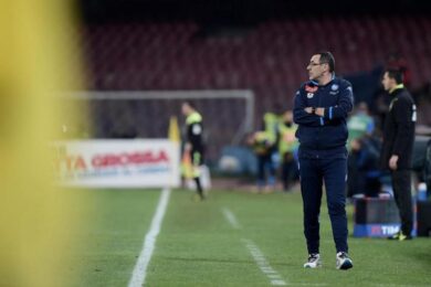 Sarri, insulti ma non discriminazione o omofobia: ecco quanti rischia