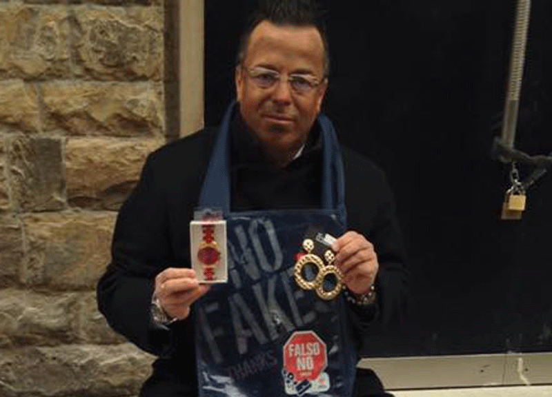 Buonanno venditore abusivo nero: “Sono il Martin Luther King bianco”