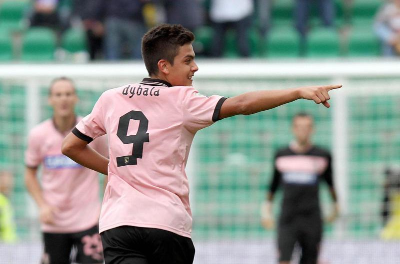 Dybala, Palermo condannato a una multa da 15 milioni di euro Dybala, Palermo condannato a una multa da 15 milioni di euro