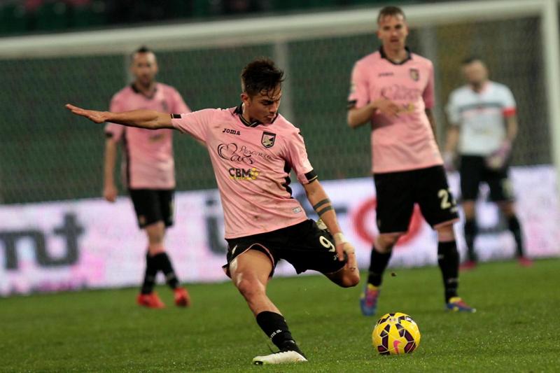Dybala, Palermo condannato a una multa da 15 milioni di euro Dybala, Palermo condannato a una multa da 15 milioni di euro