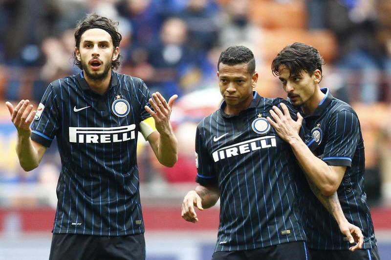 Calciomercato, Mancini: “Lavezzi sì, a luglio. Guarin? Ho un debole” Calciomercato, Mancini: “Lavezzi sì, a luglio. Guarin? Ho un debole”