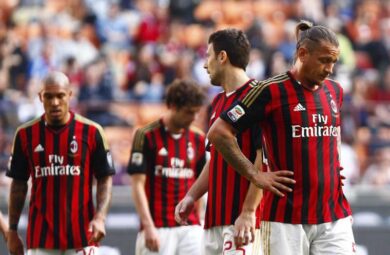 Milan, Mihajlovic: “De Jong provato difensore centrale, ha fatto bene”