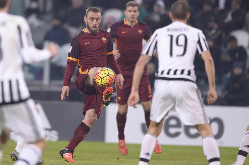 Sarri, ora De Rossi: non razzismo. E prima Manduzkic… Sarri, ora De Rossi: non razzismo. E prima Manduzkic…