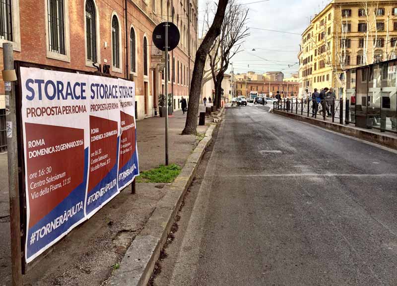 “Storace imbratta la città”. L’accusa. #torneràpulita, l’hashtag diventa futuribile “Storace imbratta la città”. L’accusa. #torneràpulita, l’hashtag diventa futuribile