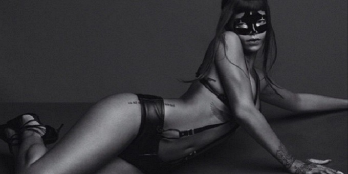 Galleria foto 'Rihanna, l’album con Drake a sorpresa su Tidal' - foto 8