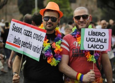 Le associazioni gay contro il Governo: “No al mercato dei diritti”